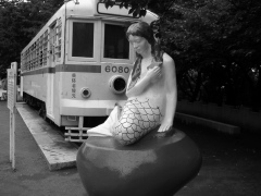 A streetcar and a mermaid princess