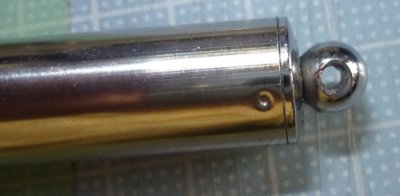 ロッドアンテナの穴
