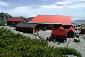 北岳山荘