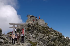 雄山神社