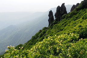 マネキ岩