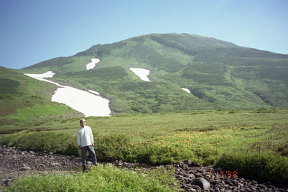 河原宿小屋前より見た鳥海