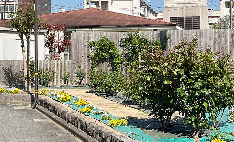 クロスポール構造の木格子＆フェンス、木べえさん。 4085角 格子フェンス。天然木ヒノキ