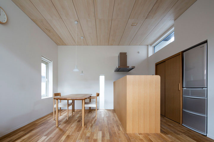 宮の森の家AMU_02