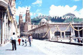 ZACATECAS�̊X����