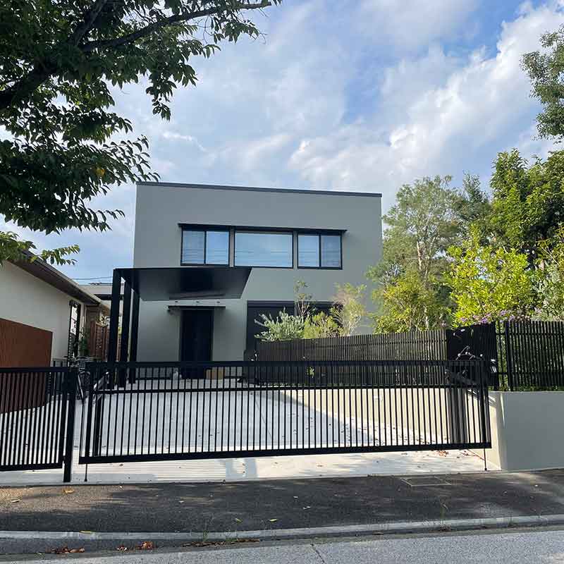 小田原市南町　桜並木の家完成
