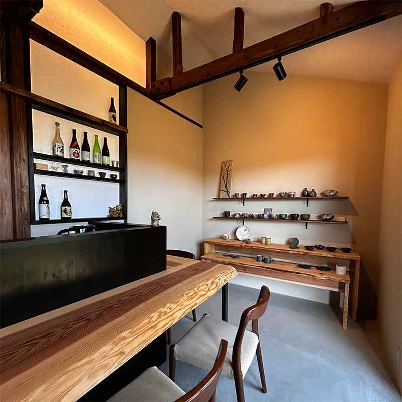横須賀市田浦　月見台住宅*「酒と器 こよみ」オープン！  
