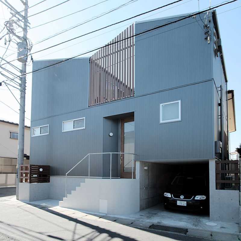 藤沢市・川名　スキップフロア天井の高い家の写真