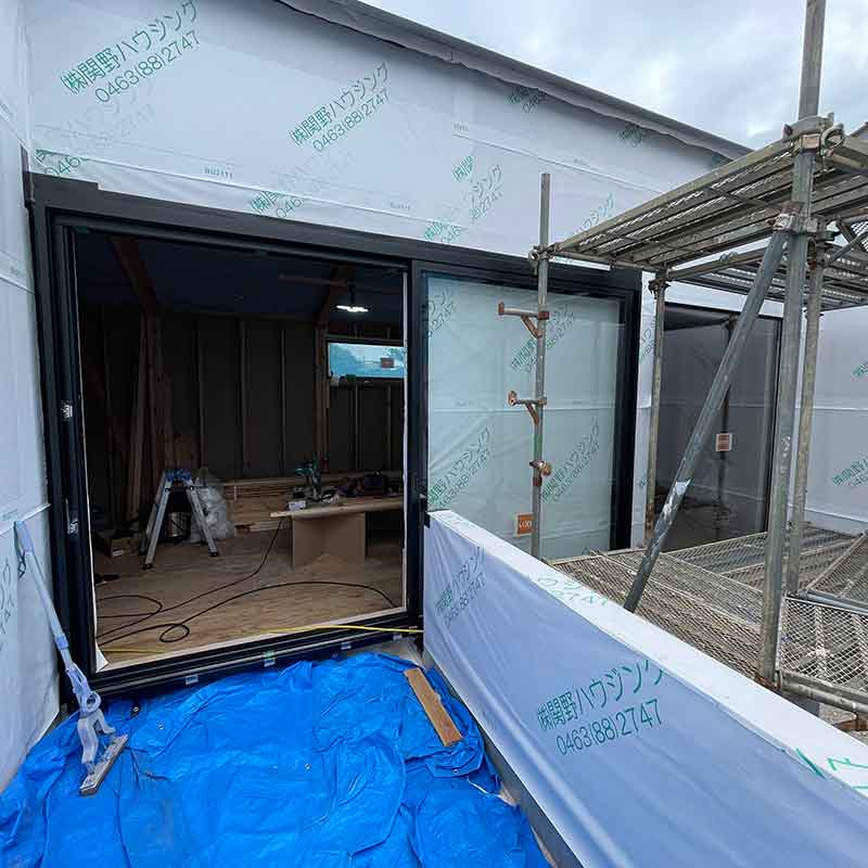 テラスに面した大開口