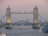 LONDON BRIDGE in UK@by Rcl  < 2003/12/10 >