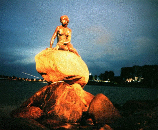 コペンハーゲン　人魚姫の像