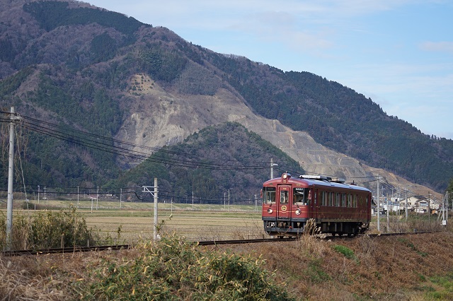 8772D