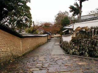 [Path in Todaiji #1]