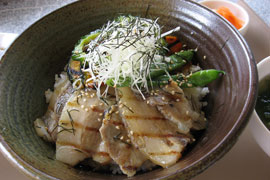 スーチカー丼