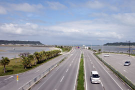 海中道路