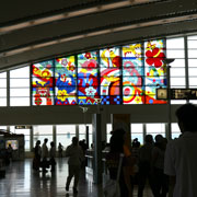 那覇空港のステンドグラス
