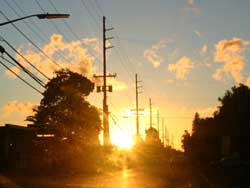 ワイメアを降りていく道の夕日
