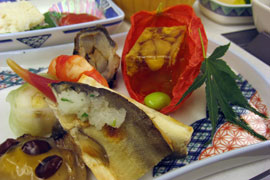 ビジネス席の機内食